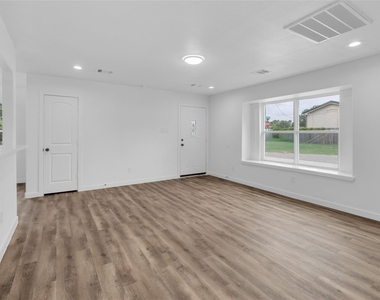 179 Mill Street - Photo Thumbnail 5