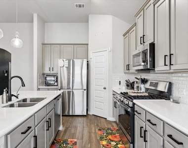 1849 Beau Banks Way - Photo Thumbnail 4