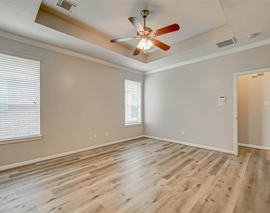 23767 River Place Drive - Photo Thumbnail 14