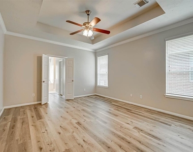 23767 River Place Drive - Photo Thumbnail 13