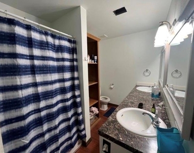 114 Irwin - Photo Thumbnail 9