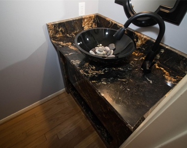310 Cheddington Drive - Photo Thumbnail 3