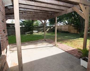 310 Cheddington Drive - Photo Thumbnail 23