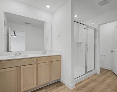2629 Mchenry Landing Lane - Photo Thumbnail 14