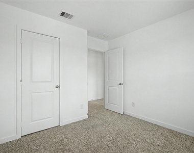 2629 Mchenry Landing Lane - Photo Thumbnail 17