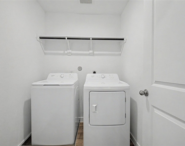 2629 Mchenry Landing Lane - Photo Thumbnail 10