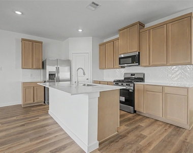 2629 Mchenry Landing Lane - Photo Thumbnail 5
