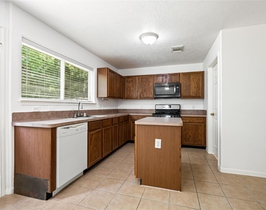 5019 Woodland Meadows Lane - Photo Thumbnail 11