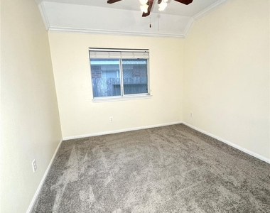 2827 Fair Chase Drive - Photo Thumbnail 30