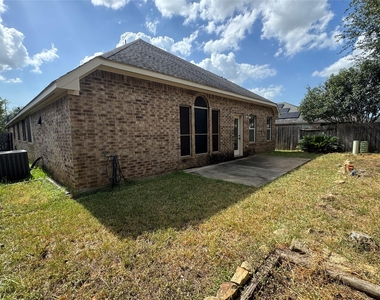2827 Fair Chase Drive - Photo Thumbnail 37