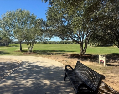 2827 Fair Chase Drive - Photo Thumbnail 42