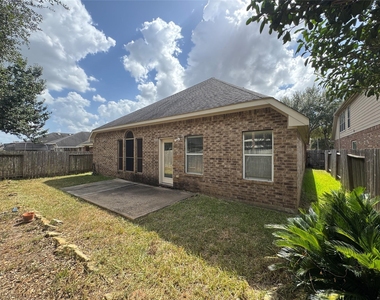 2827 Fair Chase Drive - Photo Thumbnail 36