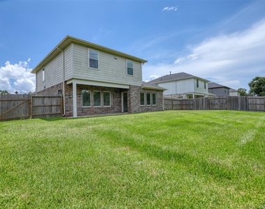 422 Magnolia Street - Photo Thumbnail 25