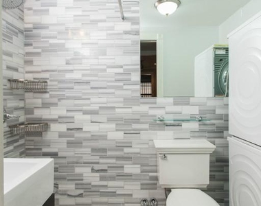 345 West 53rd St #3B - Photo Thumbnail 4