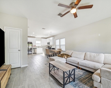 9713 Beckley Street - Photo Thumbnail 2