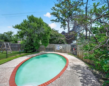 1220 Shadowdale Drive - Photo Thumbnail 31