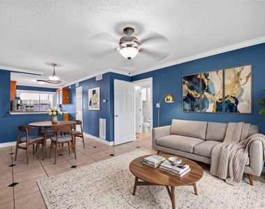 1220 Shadowdale Drive - Photo Thumbnail 6