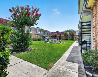 1220 Shadowdale Drive - Photo Thumbnail 36