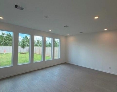 12618 Blue Catfish Lane - Photo Thumbnail 8