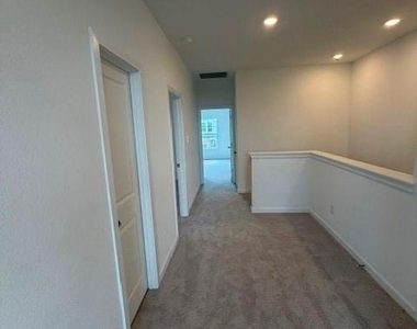 12618 Blue Catfish Lane - Photo Thumbnail 11
