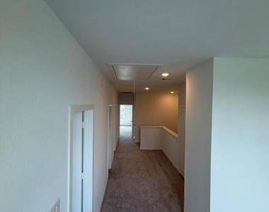 12618 Blue Catfish Lane - Photo Thumbnail 10
