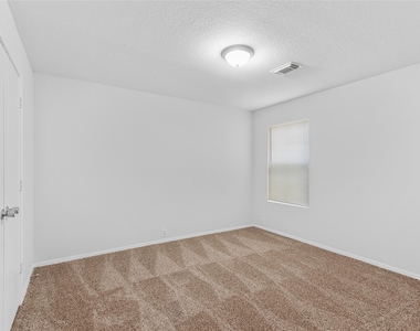 3311 Jib Court - Photo Thumbnail 9