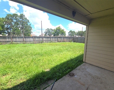 2303 Golden Brandy Lane - Photo Thumbnail 20