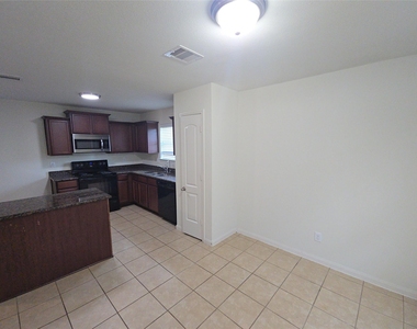 2303 Golden Brandy Lane - Photo Thumbnail 4