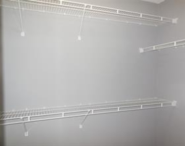 10523 N Newpark Drive - Photo Thumbnail 11