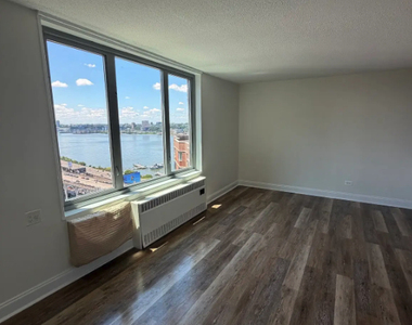 3333 Broadway - Photo Thumbnail 3
