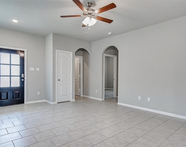 31322 Spotted Saddle Hollow Lane - Photo Thumbnail 4