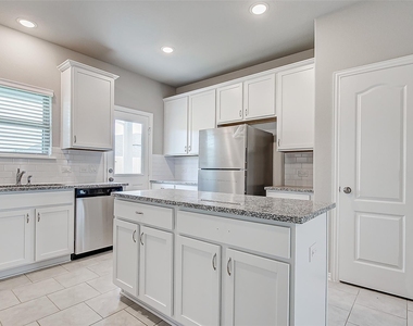 31322 Spotted Saddle Hollow Lane - Photo Thumbnail 11
