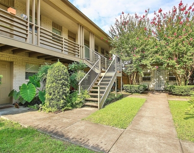 2208 Morse - Photo Thumbnail 19