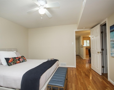 2208 Morse - Photo Thumbnail 11