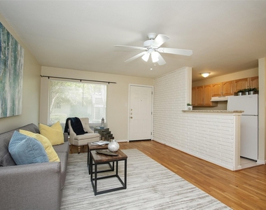 2208 Morse - Photo Thumbnail 4