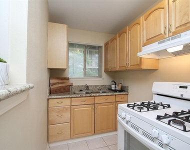 2208 Morse - Photo Thumbnail 6