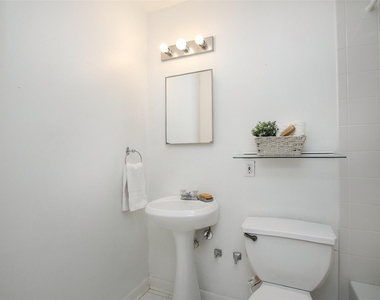 2208 Morse - Photo Thumbnail 16
