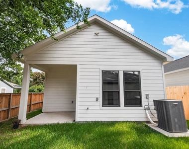 90 Burress Street - Photo Thumbnail 17