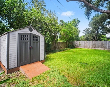 9323 Meadowbriar Lane - Photo Thumbnail 34