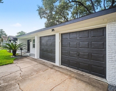 9323 Meadowbriar Lane - Photo Thumbnail 4