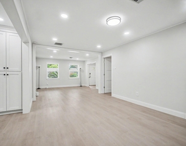 9323 Meadowbriar Lane - Photo Thumbnail 14