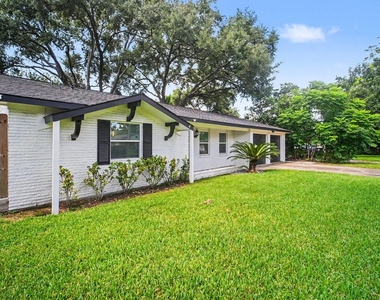 9323 Meadowbriar Lane - Photo Thumbnail 2