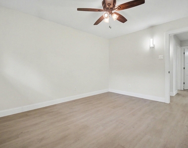 9323 Meadowbriar Lane - Photo Thumbnail 28