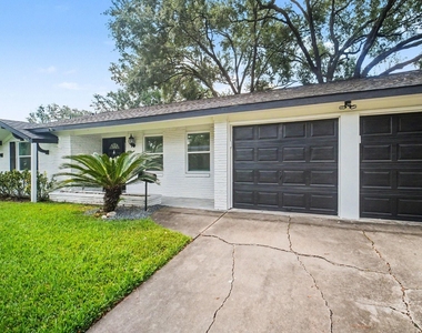 9323 Meadowbriar Lane - Photo Thumbnail 3