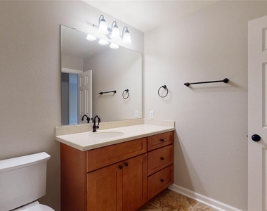 20802 Newbury Park Drive - Photo Thumbnail 42