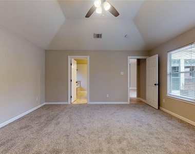 20802 Newbury Park Drive - Photo Thumbnail 26