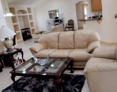 454 Fillmore Avenue Ne - Photo Thumbnail 8