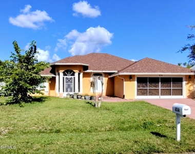 454 Fillmore Avenue Ne - Photo Thumbnail 25