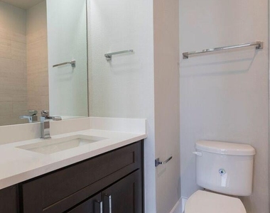 5703 Larkin - Photo Thumbnail 31