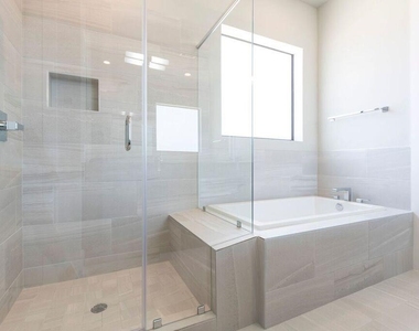 5703 Larkin - Photo Thumbnail 28